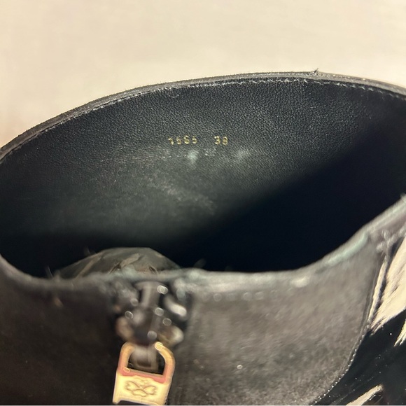 L. K. Bennett Alis black patent leather and suede ankle booties size 7 - Picture 9 of 11